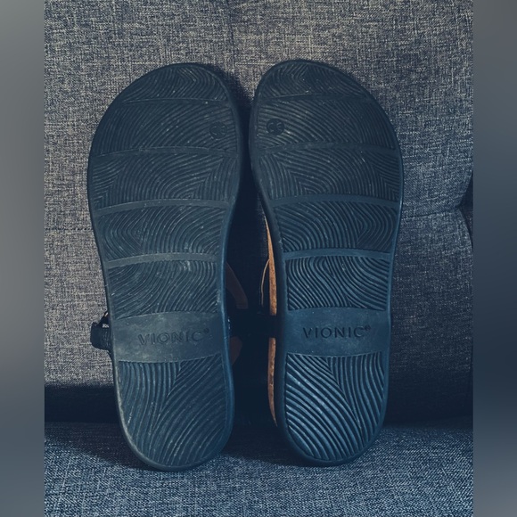 Vionic Kirra Il Wedge Sandal - Picture 9 of 12